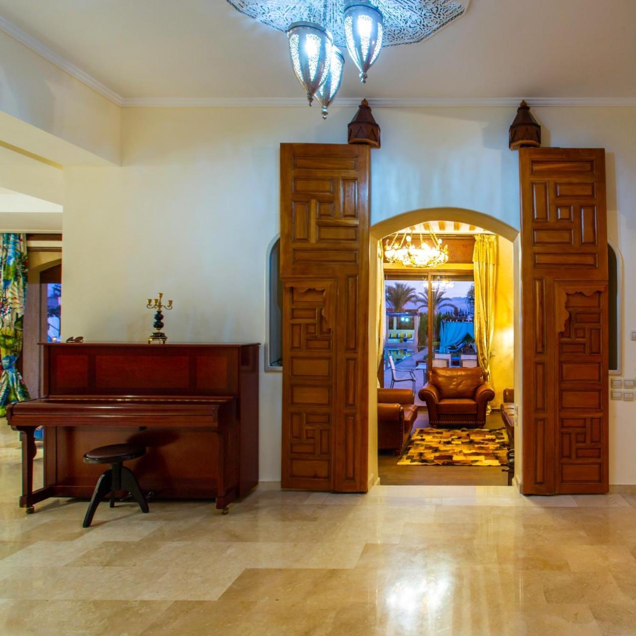 Palais Les Sources De L'Atlas & Spa El Harkat エクステリア 写真